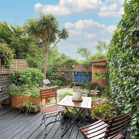 Victoria Park 2 Bedroom House W/ Garden & Parking Londres Exterior foto